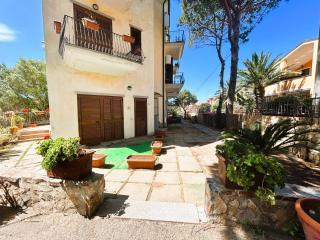 Casa vacanze Bouganville La Maddalena vicino al mare con Parcheggio gratuito - 9