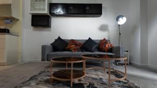 Meadowside Quay 2BR Luxurious Apartment - 5
