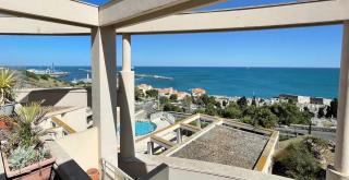 Evasion face a la mer avec piscine et garage - 0