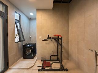 Spacious 2BR Near Saigon Famous Food Street - 1