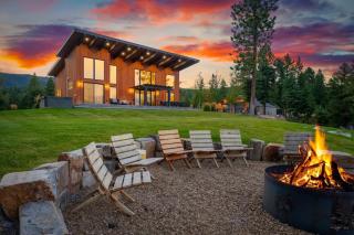 Flathead Lake - Hot Tub, Fire Pit & Forest Views - 0