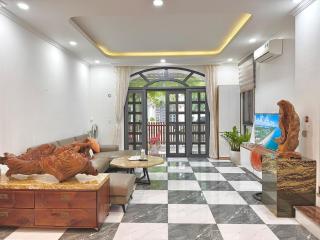 Sunrise Villa 4 Bedrooms Night Market Truong Beach - 6