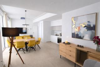Sunny Waves & Coast 2 Apts, 6BR, AC & Heated POOL - 4