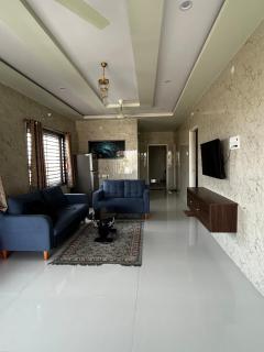 4-Bedroom luxary Homestay Perfect for Families and Groups - 0