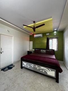 4-Bedroom luxary Homestay Perfect for Families and Groups - 9