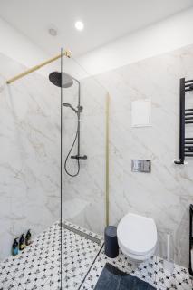 B68 Apartment 21 - 9