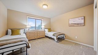 Close to the GESA Stadium, HAPO Center and Airport - 3