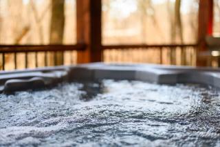Pond Lily Creek - spacious couples cabin - hot tub - 1