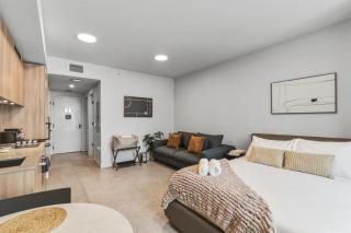 Luxury Studio in 501 First - Near to Bayfront Park - 1