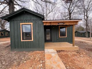 Route 66 Cabin Rentals - 2