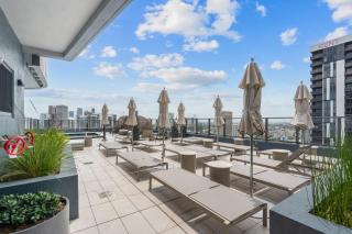 Luxury Studio in 501 First - Near to Bayfront Park - 2