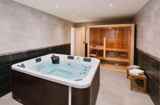 CASA-Grand Laus: Duplex familial sauna et jacuzzi - 9