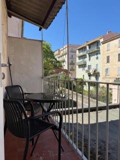 Cozy T3 center Ajaccio Family Balcony AC - 1
