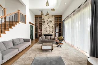 Luxury Private Suite in Elegant Richmond Villa - 0