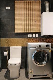 Cozy Zamalek Apt with Nile Glimpse and Prime Location - 6