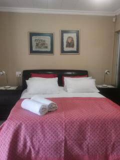 Aquila Guest House - 1