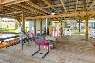 Private Dock + Yard: Lake Blackshear Family Escape - 9