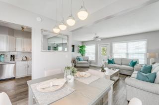 Elegant Waterfront Condo w/ Views in Pompano Beach - 3