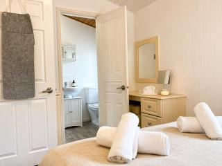 Beautiful Lodge Retreat - 3 Bedrooms - Sleeps 6 - 8