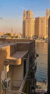 Cozy Zamalek Apt with Nile Glimpse and Prime Location - 4