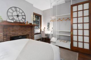3 Bd In The Heart of KC! 09 - 9