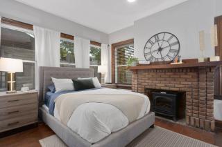 3 Bd In The Heart of KC! 09 - 8