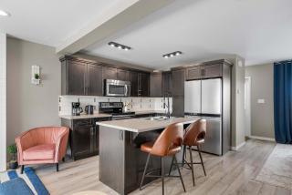 The Birch 3 BR Sleeps 7 8 min walk to the Lake - 1