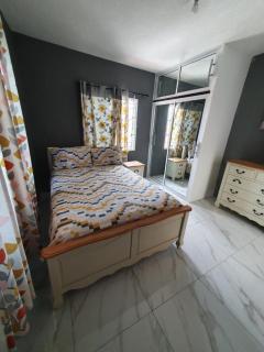 Cozy 2BR Mandeville Home w Kitchen & Bath - 1