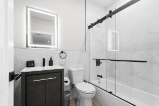 Luxe Modern Home, 20 min NYC&EWR, Free Parking - 4