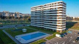 The Sunrise and the Sunset Apartment - Designer 2BR with Mineral Pool Access - 6