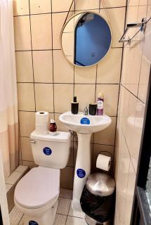 Central Loft with Terrace & Volcano View in Antigua - 7