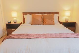 Shoreline Scandi Suite - Townhouse Near Trails - 8