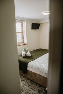 Room 1 at The Firs - 1