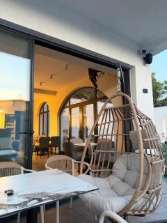 Dine Residence - 9