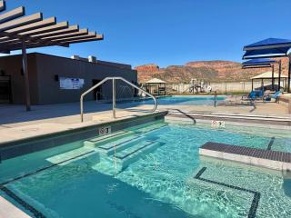 Grand G4 at Catori Stunning Kanab Family Friend Townhome - 3
