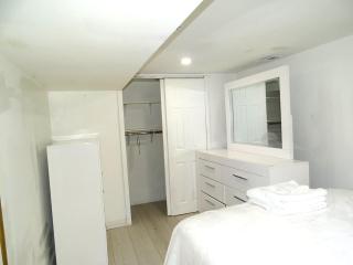 Cozy 1 Bed Apt in Randolph - 2