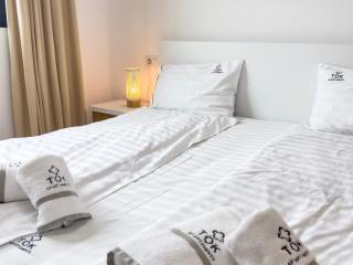 Tiara Beach Apartment - 1