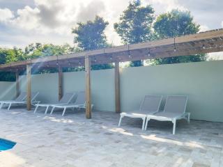 two bedroom Tropical Hideaway - The green flamingo - 3