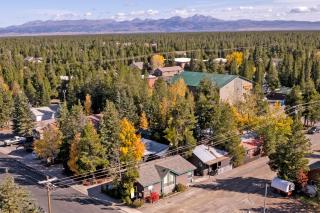 'Wolf Home' - Walk to Yellowstone Nat'l Park - 8