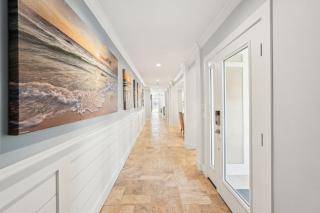 Lido Beach Waterfront Oasis - Private Heated Pool & Hot Tub - Steps to Lido Beach! - 9