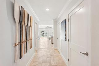 Lido Beach Waterfront Oasis - Private Heated Pool & Hot Tub - Steps to Lido Beach! - 5