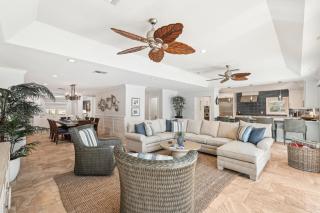 Lido Beach Waterfront Oasis - Private Heated Pool & Hot Tub - Steps to Lido Beach! - 1