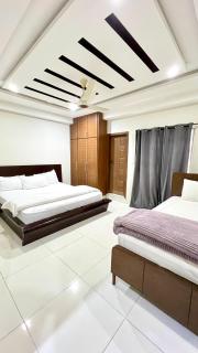 Peace And Comfort Family Stay Islamabad Apartments - 3