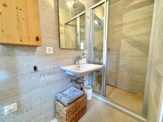 Sunny Alpine Apartment - 180 View - 5