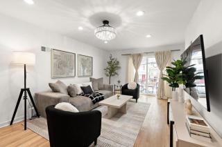 Peaceful Family-Friendly Stay 3BR 2BA w Parking - 3