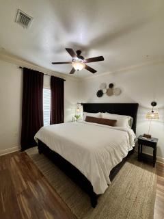 Room to Relax, Hot Tub, Fire Pit! Near Beach, Casino, Golf Course & Old Town BSL - 2