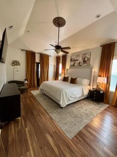 Room to Relax, Hot Tub, Fire Pit! Near Beach, Casino, Golf Course & Old Town BSL - 3
