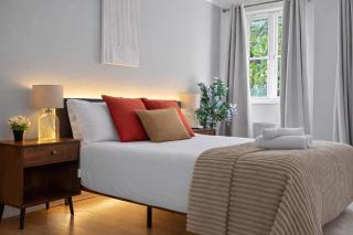 Brixton 2 Bed Apartment Free Parking Sleeps 6 - 9