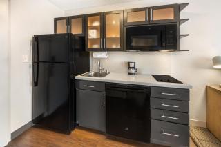 Sonesta Simply Suites Las Vegas Convention Center - 1