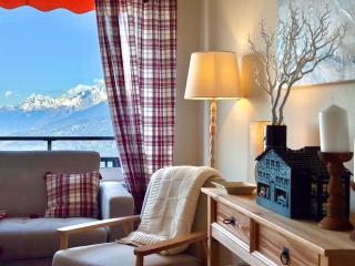 Sunny Alpine Apartment - 180 View - 2